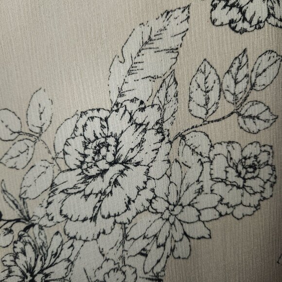 Lush Brand Floral Wrap Dress Sz XS Cream colored - Picture 8 of 12